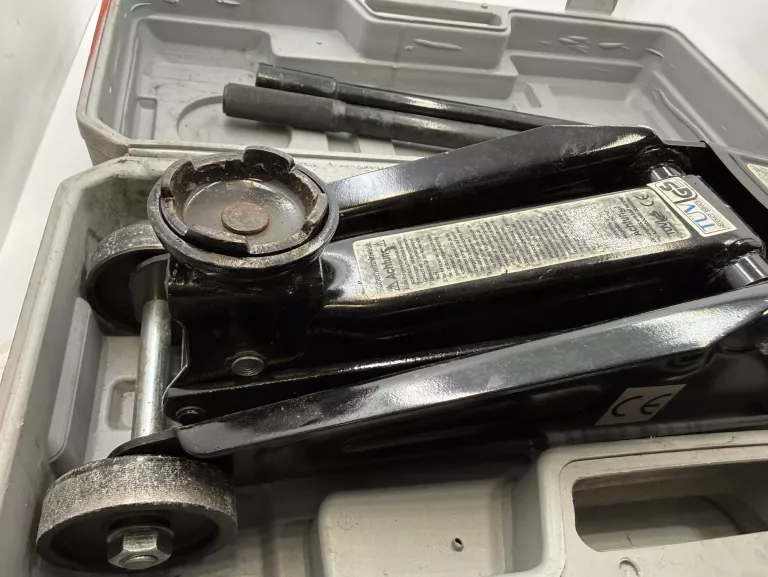 podnosnik-hydrauliczny-zaba-2t-walizka-stan-11323-2