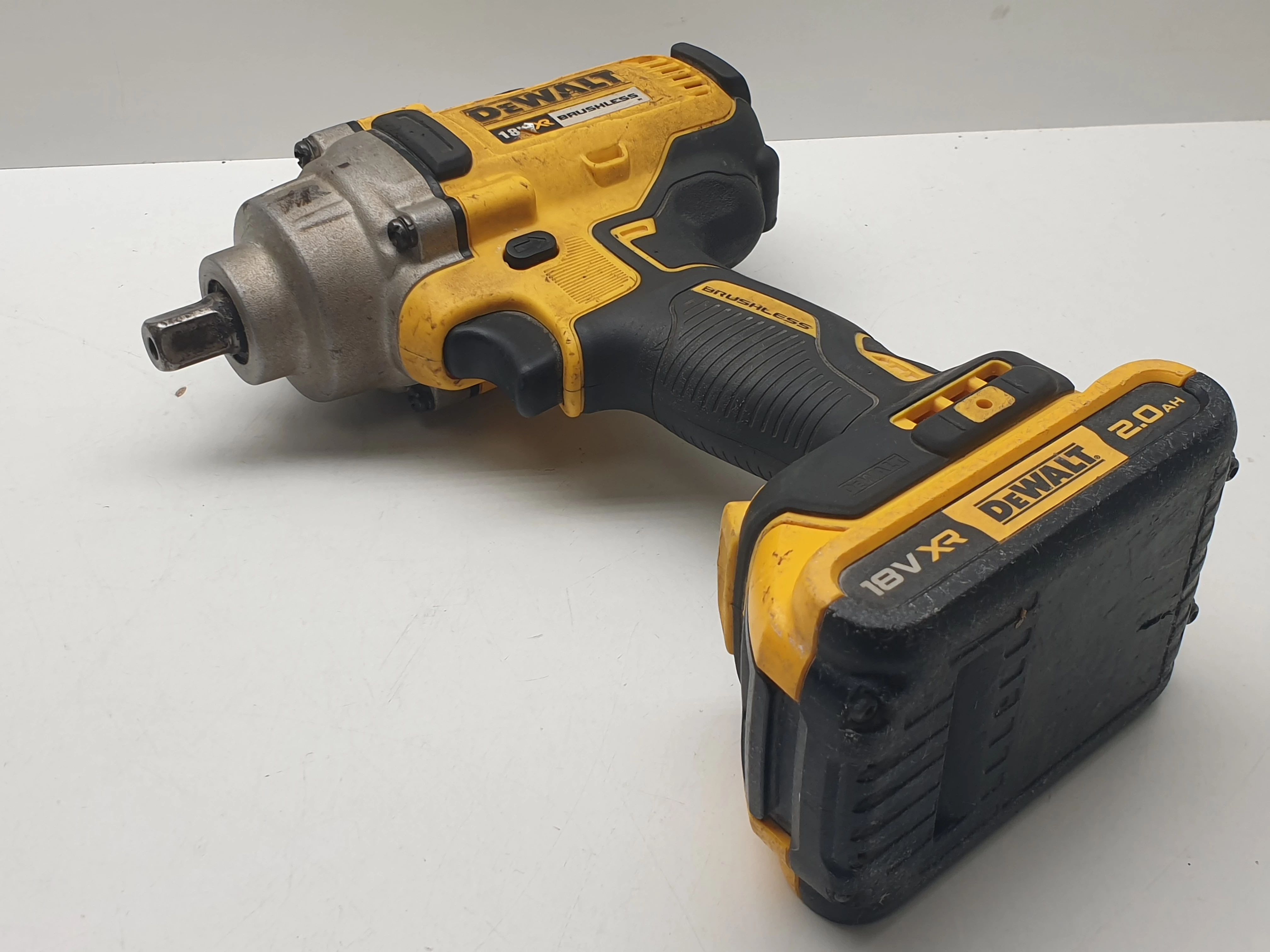 klucz-udarowy-dewalt-dcf894-zakretarka-zasilanie-209202-1769478