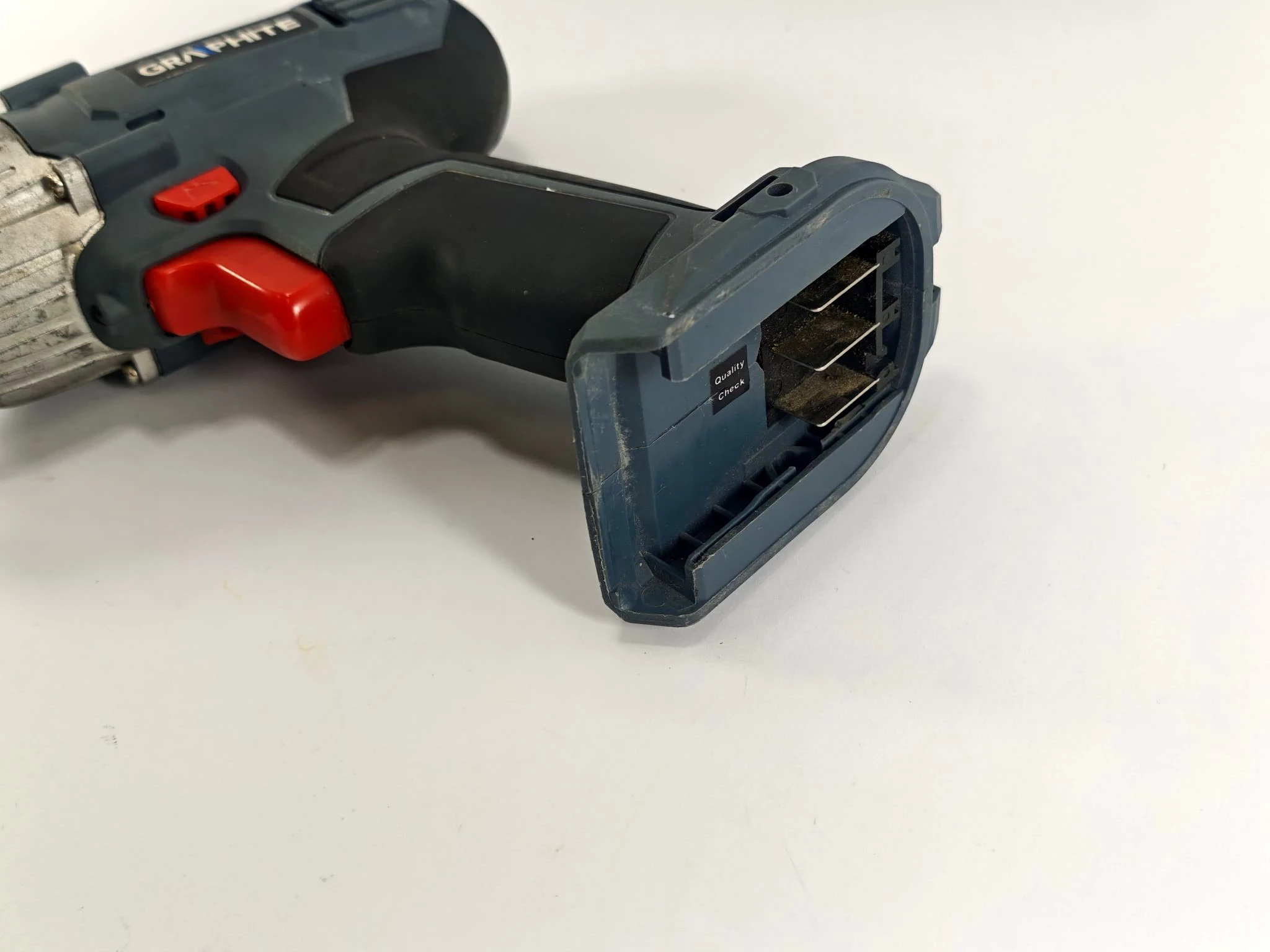 zakretarka-graphite-58g012-body-ean-gtin-5902062035400