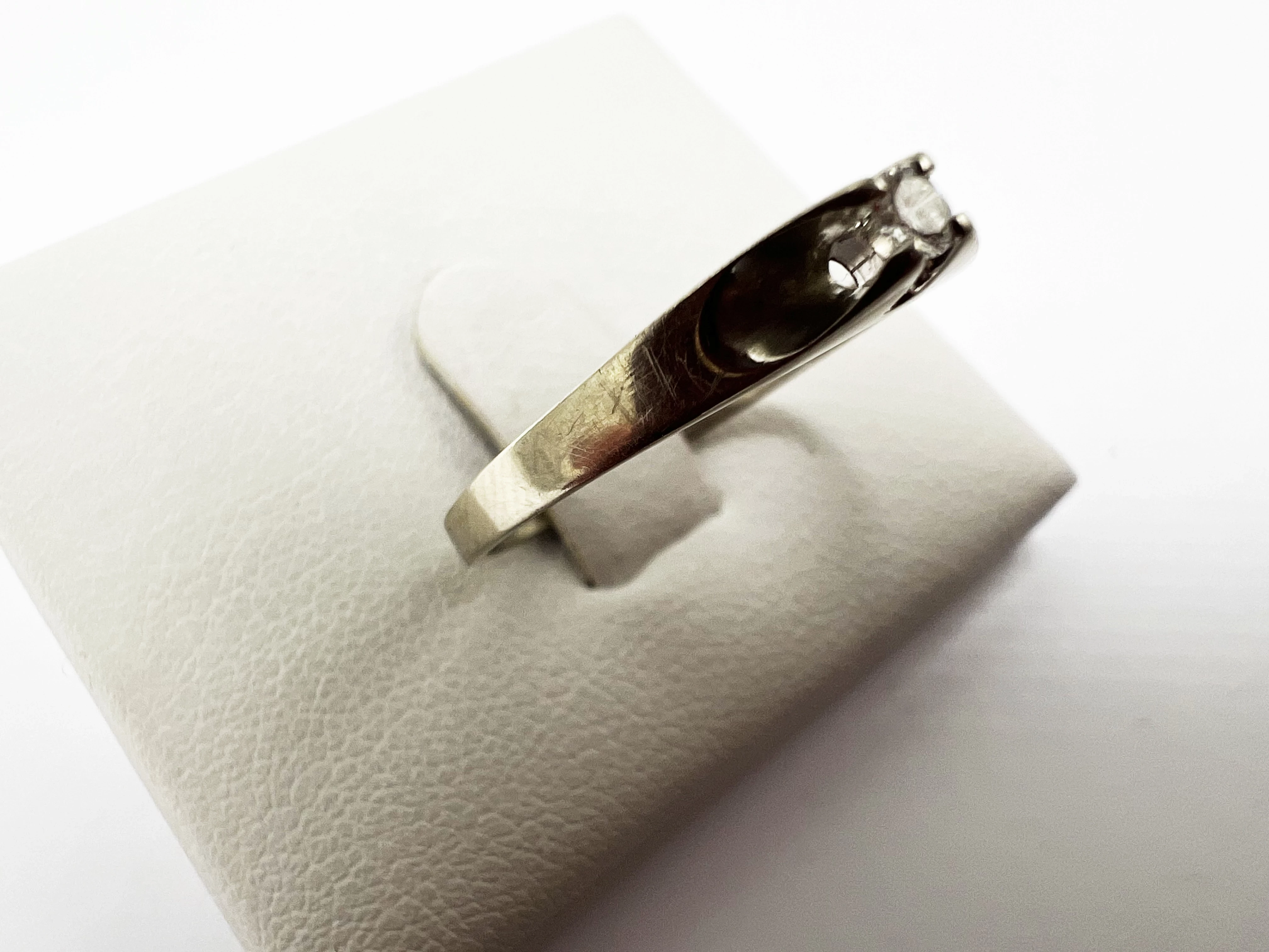 pierscionek-z-bialego-zlota-z-brylantem-p585-213g-r20-kilinskiego-1-golub-dobrzyn