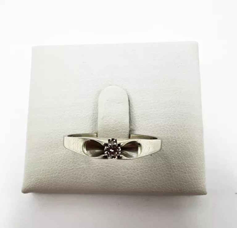 pierscionek-z-bialego-zlota-z-brylantem-p585-213g-r20-stan-11323-253806