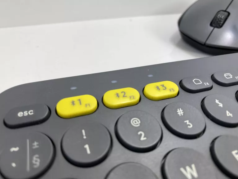 klawiatura-logitech-bezprzewodowamyszka-zestaw-stan-11323-2