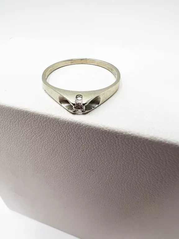 pierscionek-z-bialego-zlota-z-brylantem-p585-213g-r20-kilinskiego-1-golub-dobrzyn