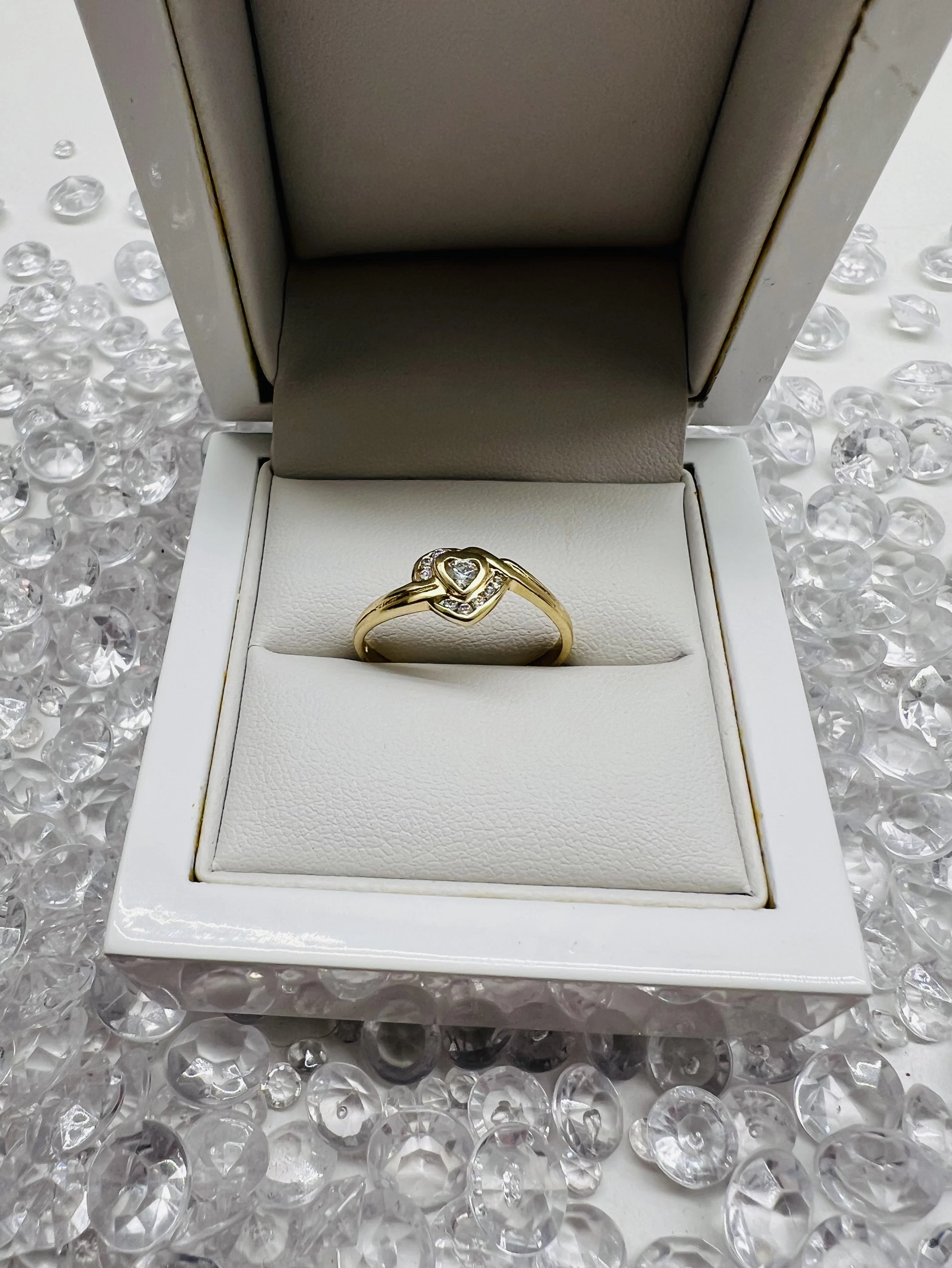 uroczy-zloty-pierscionek-serce-585-196-r19-gajowa-70-wroclaw