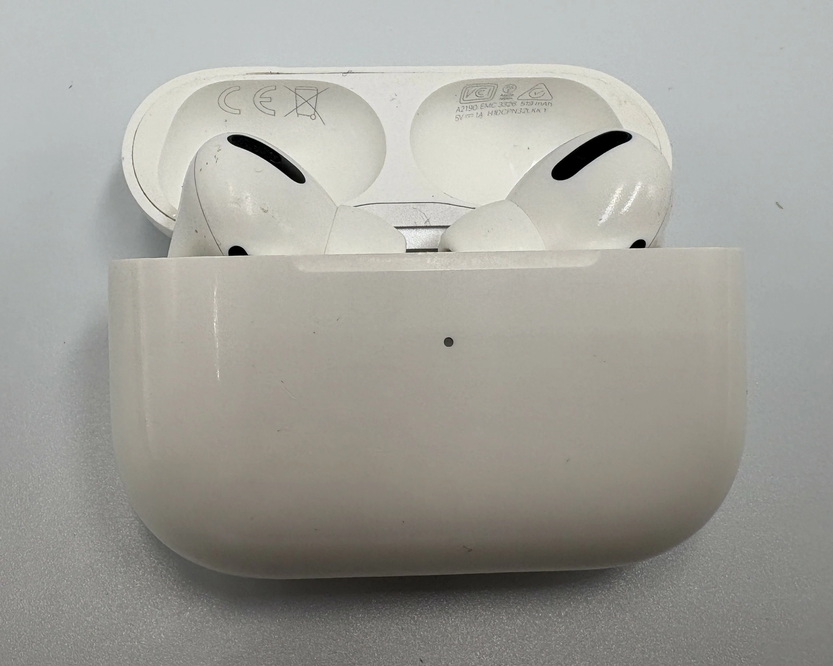 sluchawki-airpods-pro-1gen-a2083-a2084-a2190-stan-11323-238062