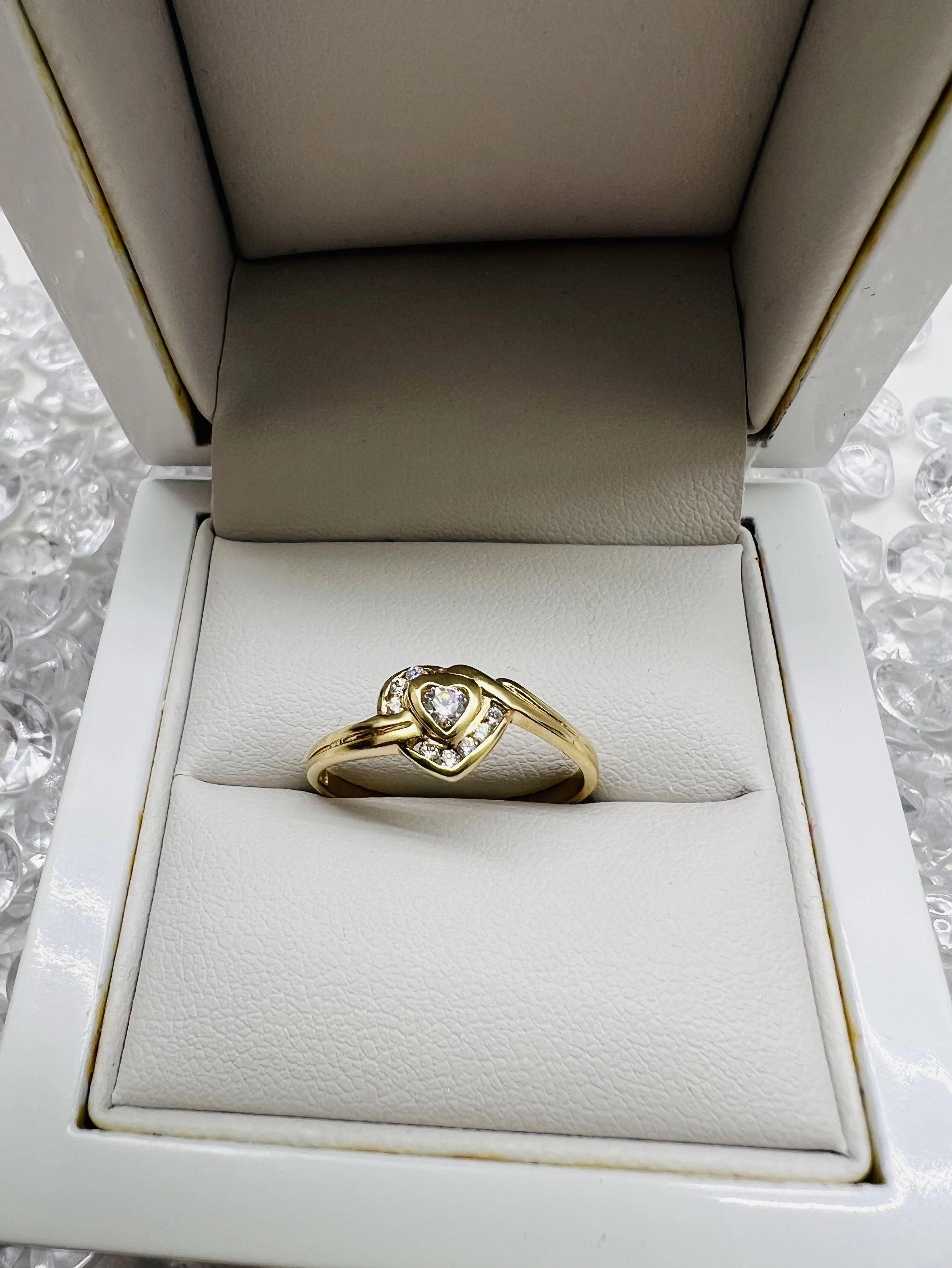 uroczy-zloty-pierscionek-serce-585-196-r19-rodzaj-2205-2