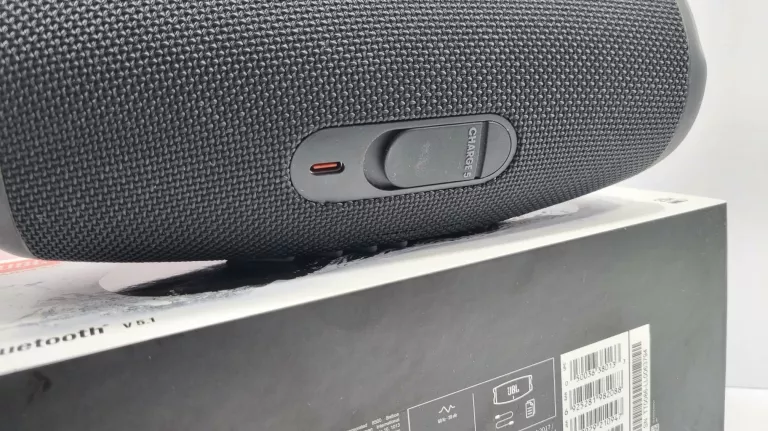 glosnik-bluetooth-jbl-charge-5-stan-11323-2