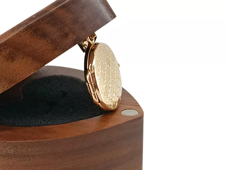 zlote-okragle-puzderko-p585-462g-marka-248811-958954