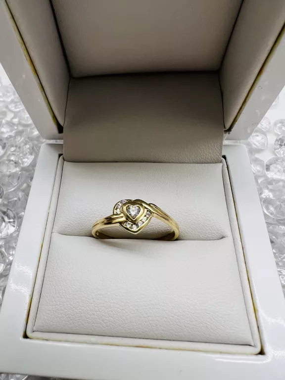 uroczy-zloty-pierscionek-serce-585-196-r19-rodzaj-2205-2