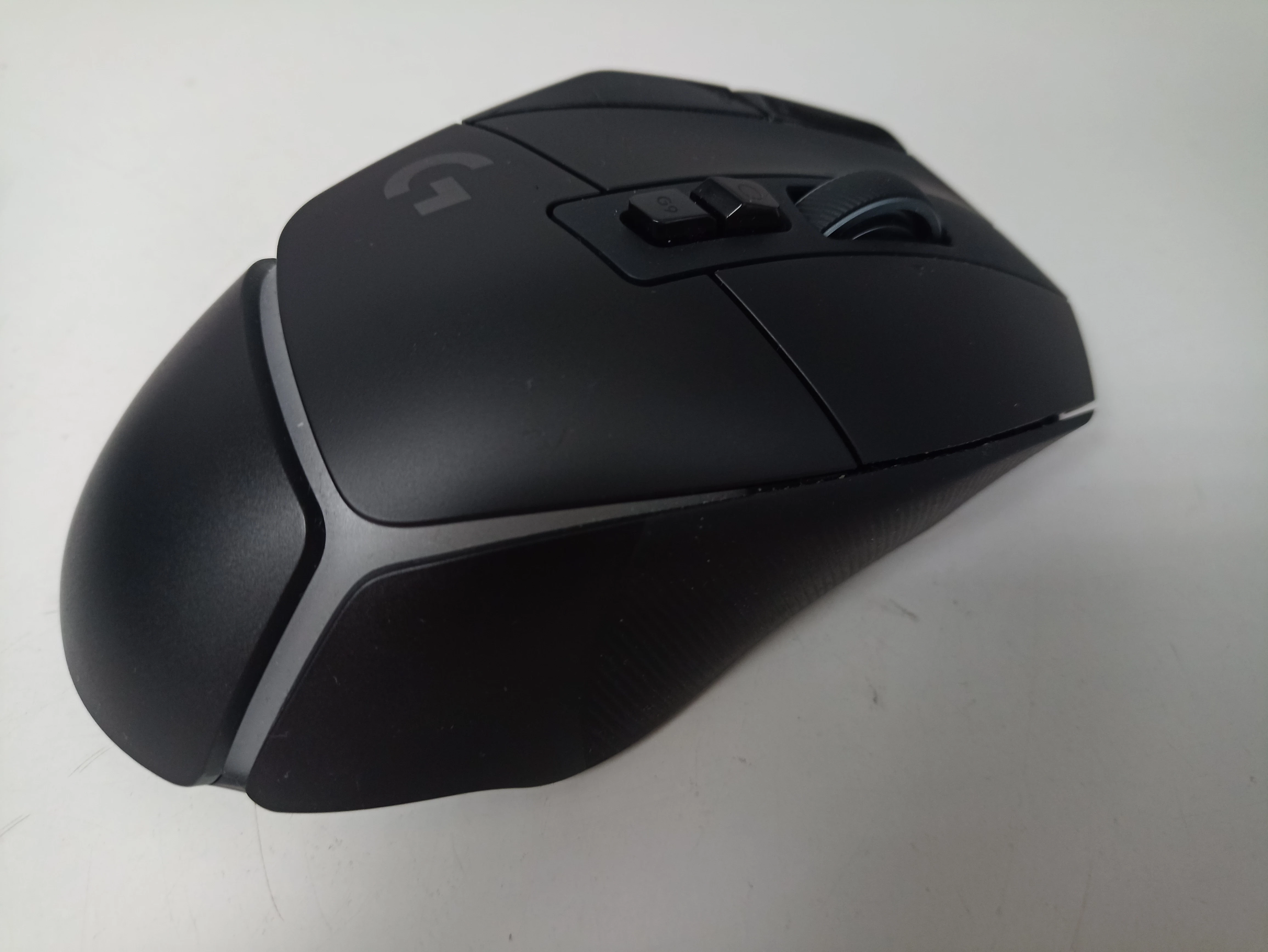 myszka-bezprzewodowa-logitech-g502-x-plus-sensor-optyczny-faktura-model-g502-x-plus