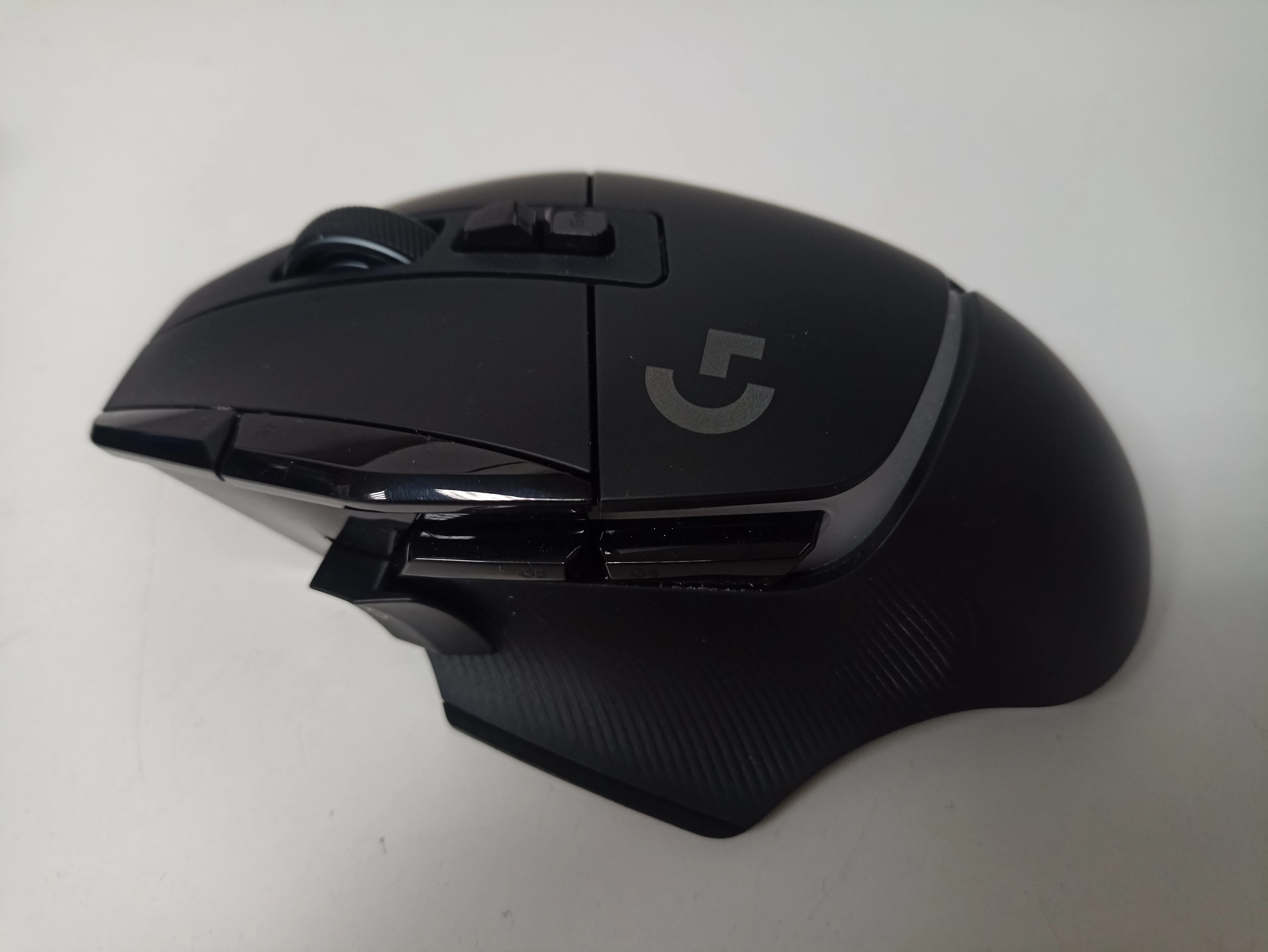 myszka-bezprzewodowa-logitech-g502-x-plus-sensor-optyczny-faktura-sensor-515-1