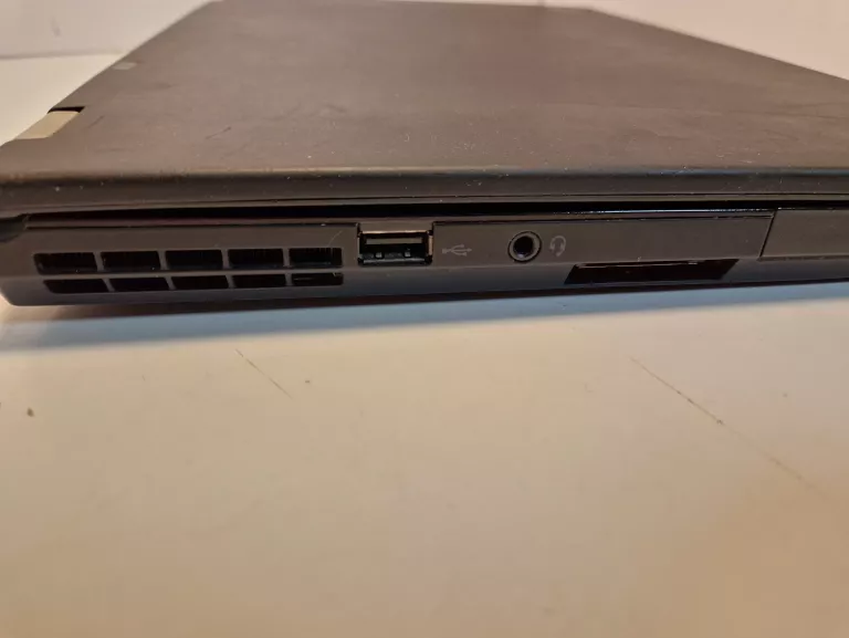 laptop-lenovo-thinkpad-t410s-zasilacz-przekatna-ekranu-1400