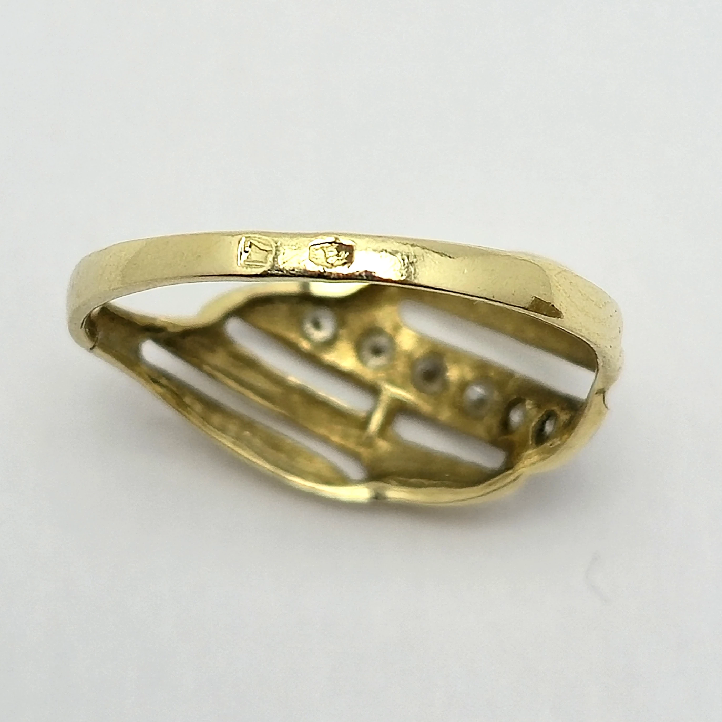 zloty-pierscionek-585-200g-19r-rodzaj-2205-2