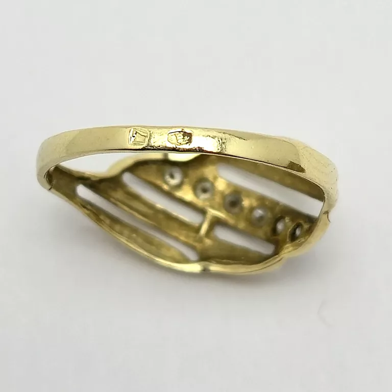 zloty-pierscionek-585-200g-19r-rodzaj-2205-2