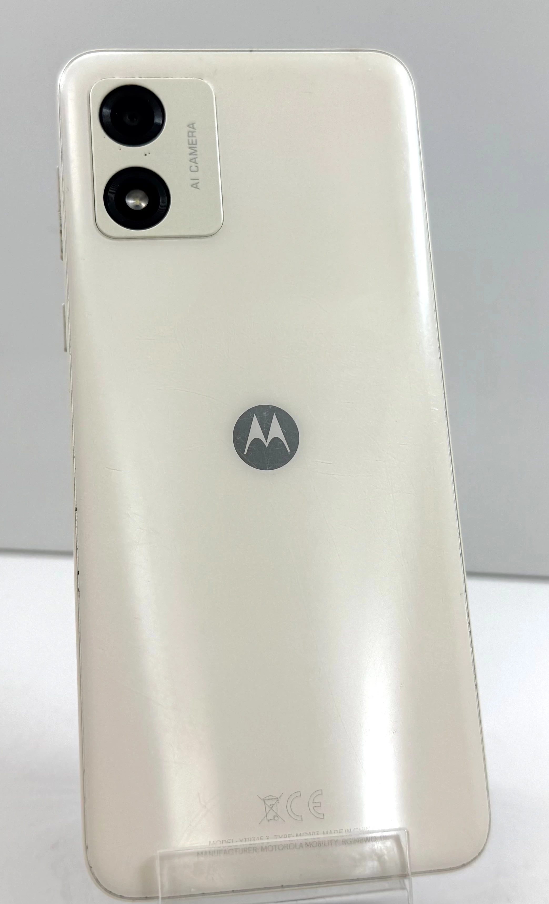 telefon-moto-e13-2gb64gb-bialy-stan-11323-2