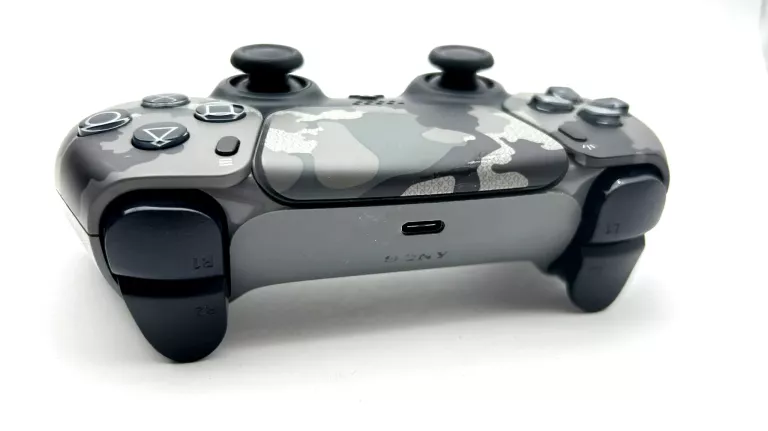 pad-bezprzewodowy-dualsense-sony-playstation-5-v2-grey-cammo-stan-11323-2