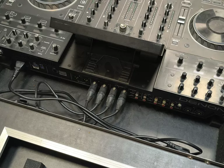 mikser-denon-dj-prime-4-skrzynia-kod-producenta-1990019