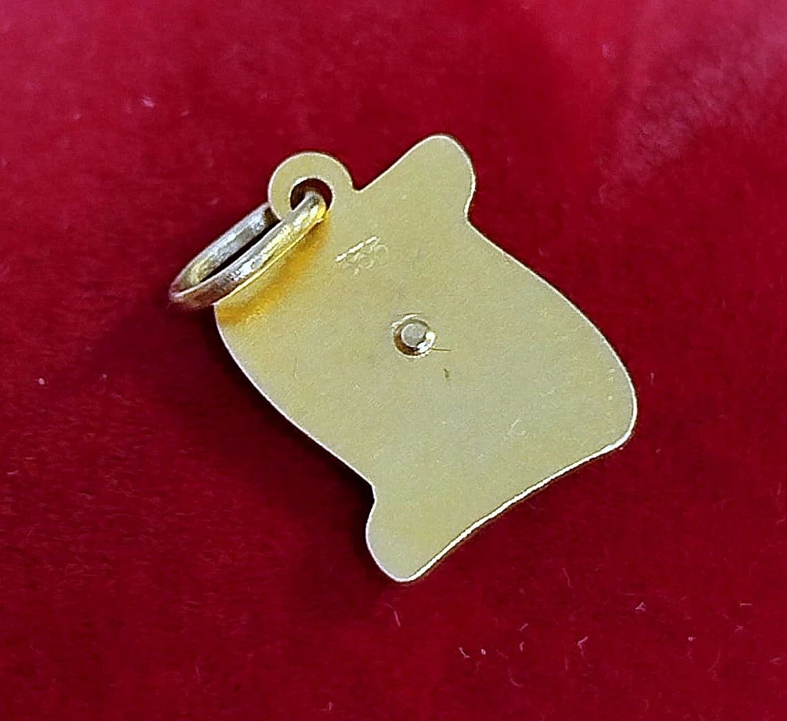 delikatny-zloty-medalik-z-matka-boska-czestochowska-proba-585-waga-079-g-plac-dabrowskiego-2-zelow-palladium