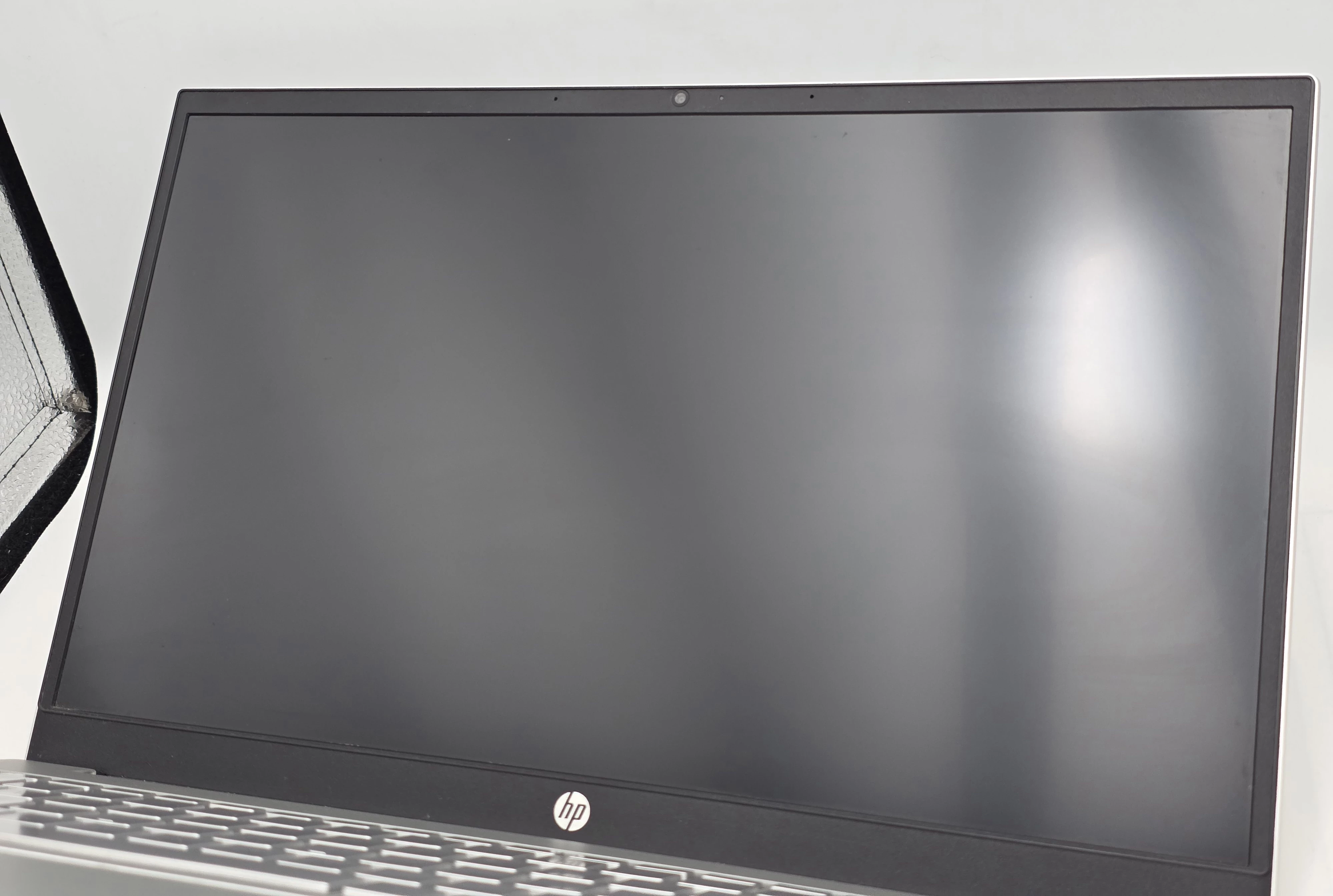 laptop-hp-pavilion-15-intel-i5-1135g78gb-ramssd-512gbwin-11-home-przekatna-ekranu-156