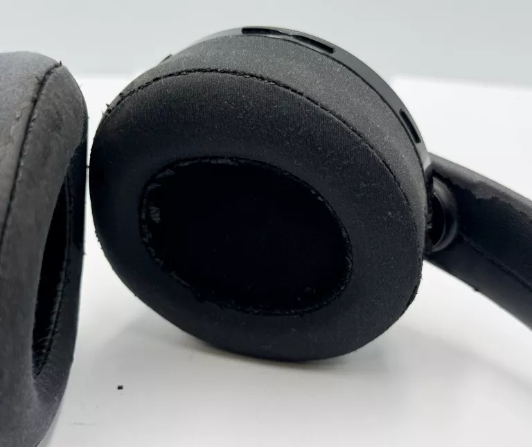 sluchawki-playstation-bezprzewodowe-model-gold