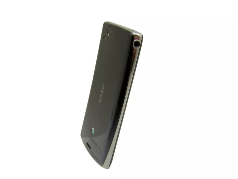 smartfon-sony-ericsson-xperia-arc-lt15i-przekatna-ekranu-400