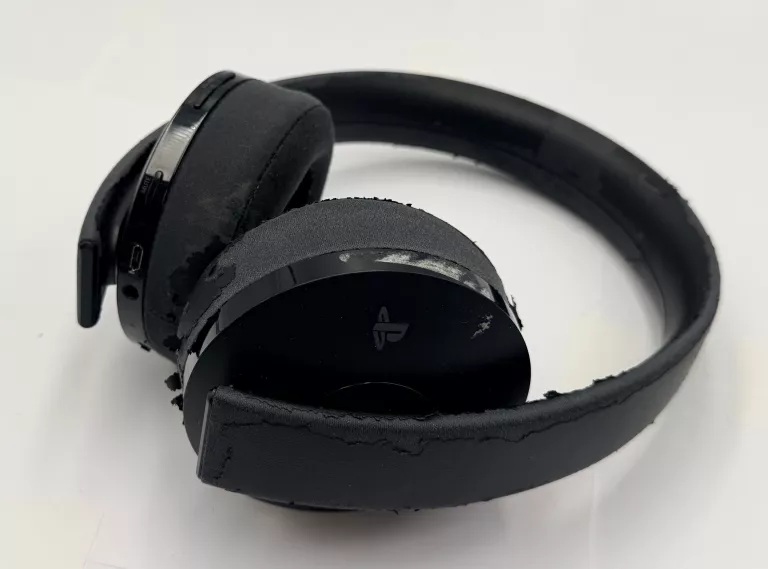 sluchawki-playstation-bezprzewodowe-producent-248914-1705040