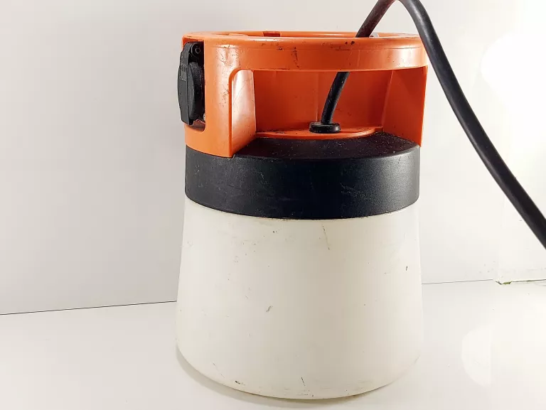 lampa-warsztatowa-boels-rental-230v-starolecka-63-poznan-x