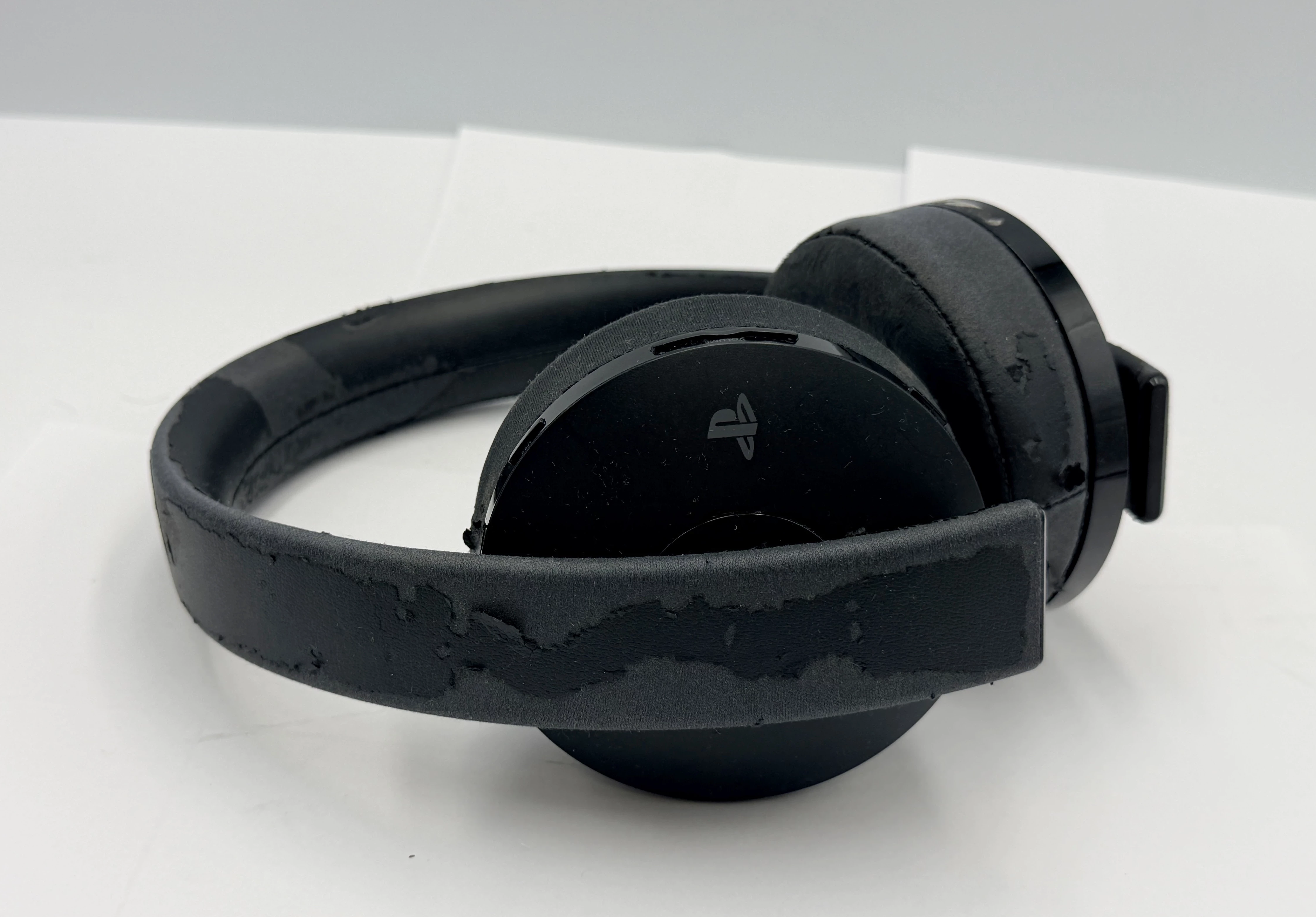 sluchawki-playstation-bezprzewodowe-stan-11323-2