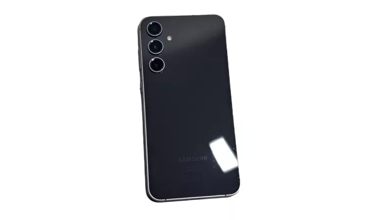 telefon-samsung-galaxy-s23-fe-8128-gb-przekatna-ekranu-640