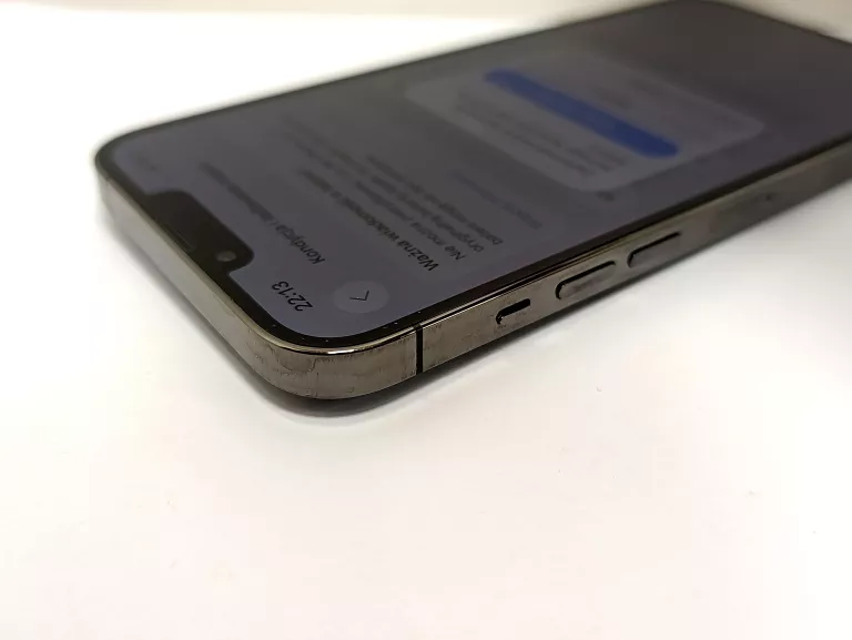 telefon-iphone-13-pro-max-6128gb-100-bateria-przekatna-ekranu-670
