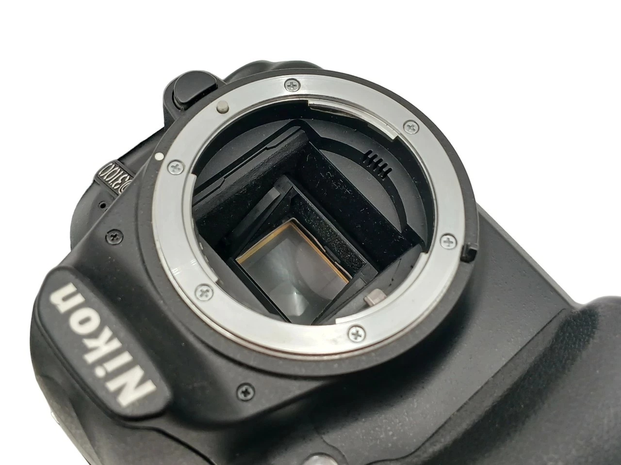 aparat-cyfrowy-nikon-d3100-obiektyw-af-s-dx-vr-18-55-mm-opis-marka-248811-1939856