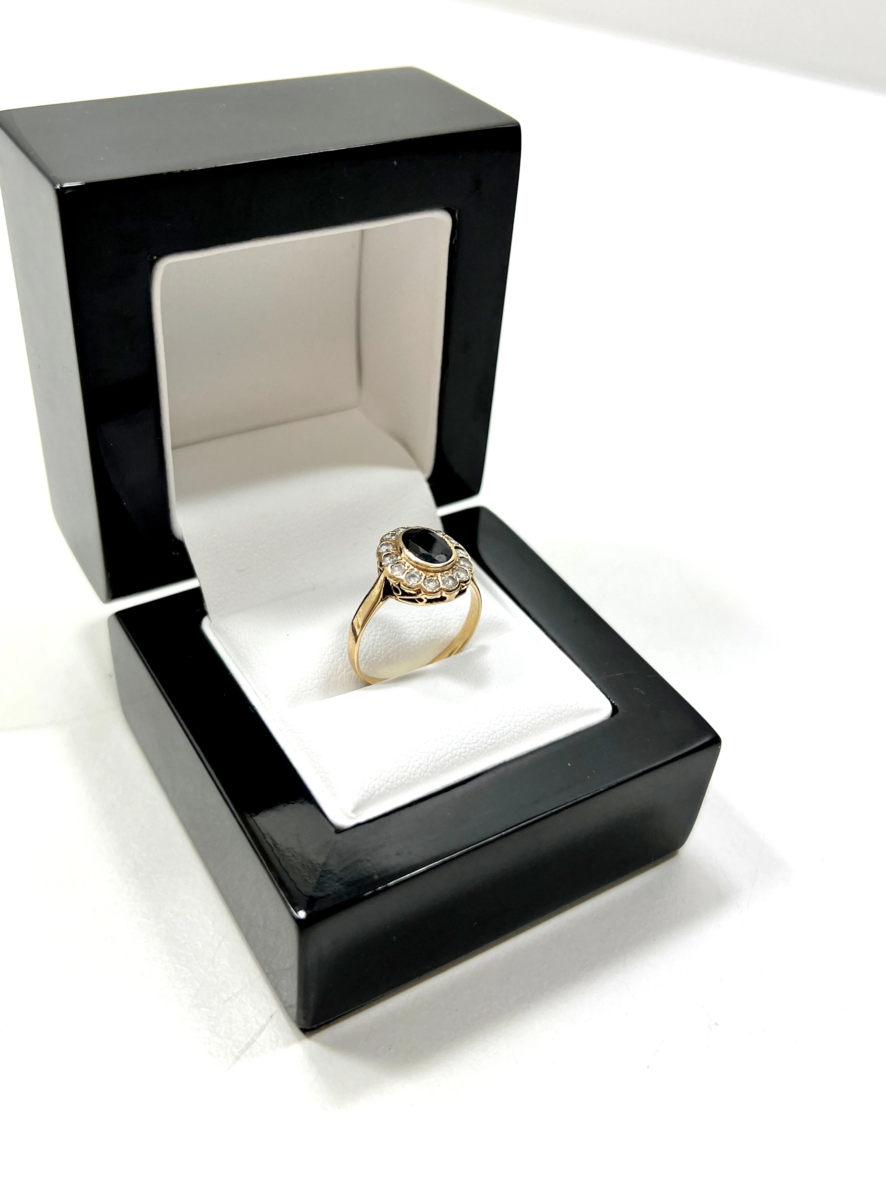 zloty-pierscionek-czarne-oczko-r18-pr-585-rozmiarsrednica-wew-mm-372-18