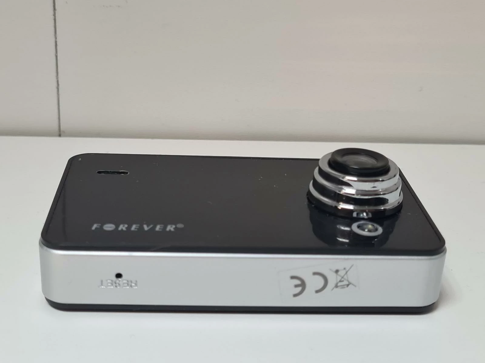 videorejestrator-forever-vr-110-komplet-karta-pamieci-w-zestawie-129781-5