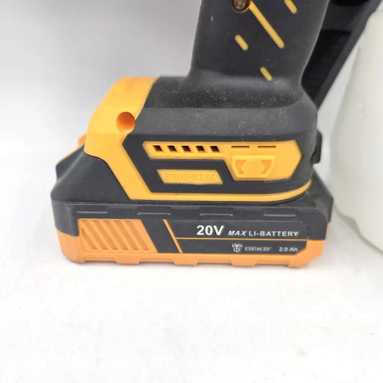 pistolet-malarski-deko-600-w-moc-600