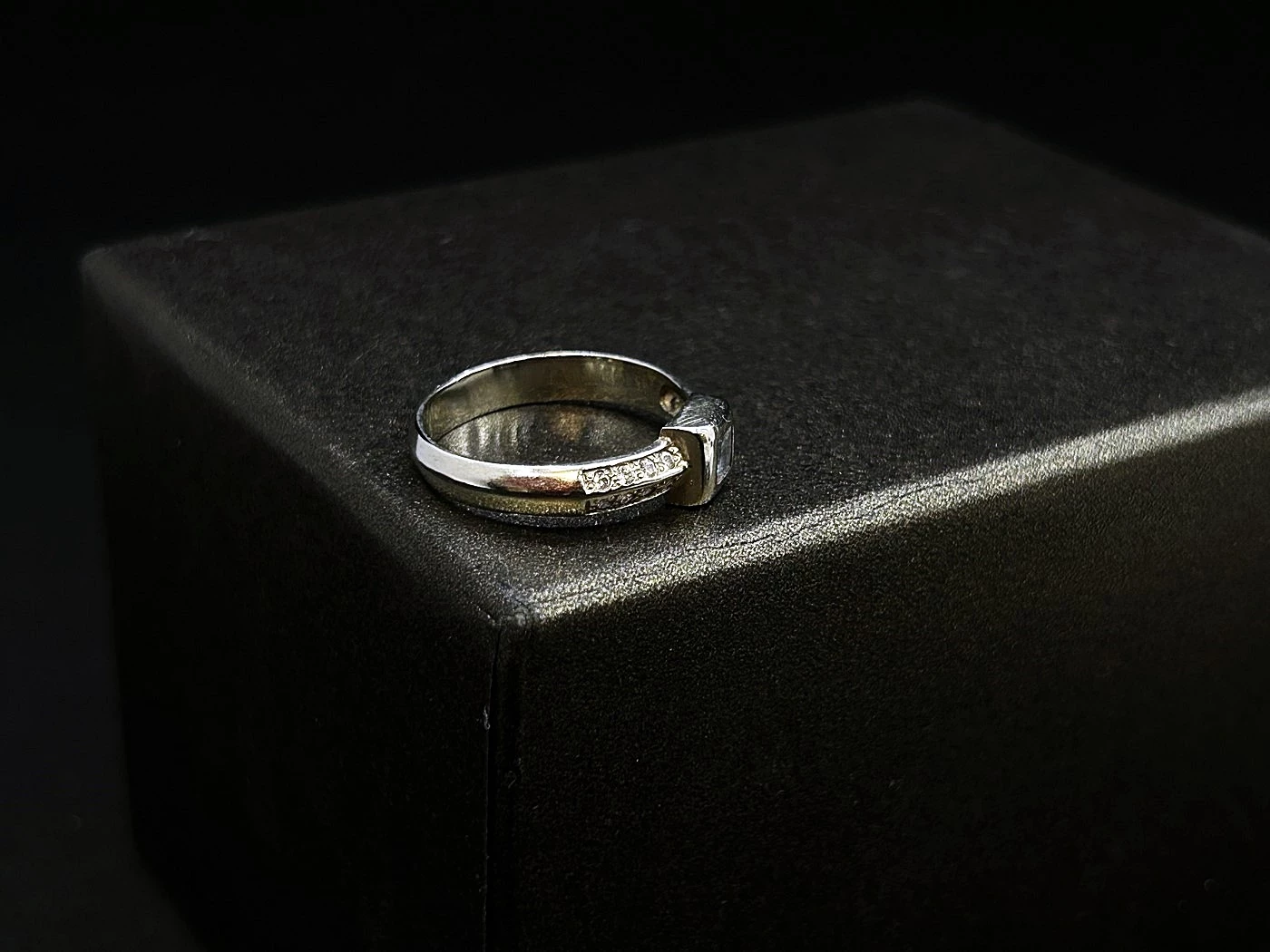 zloty-pierscionek-p585-w270g-r16-material-15835-1