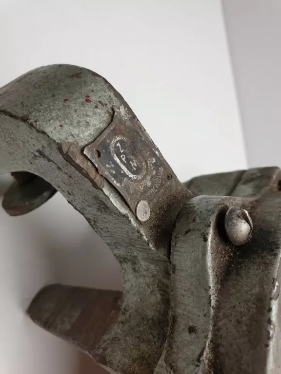 szlifierka-reczna-stolowa-ostrzalka-na-korbke-wczesny-prl-vintage-stan-11323-253798