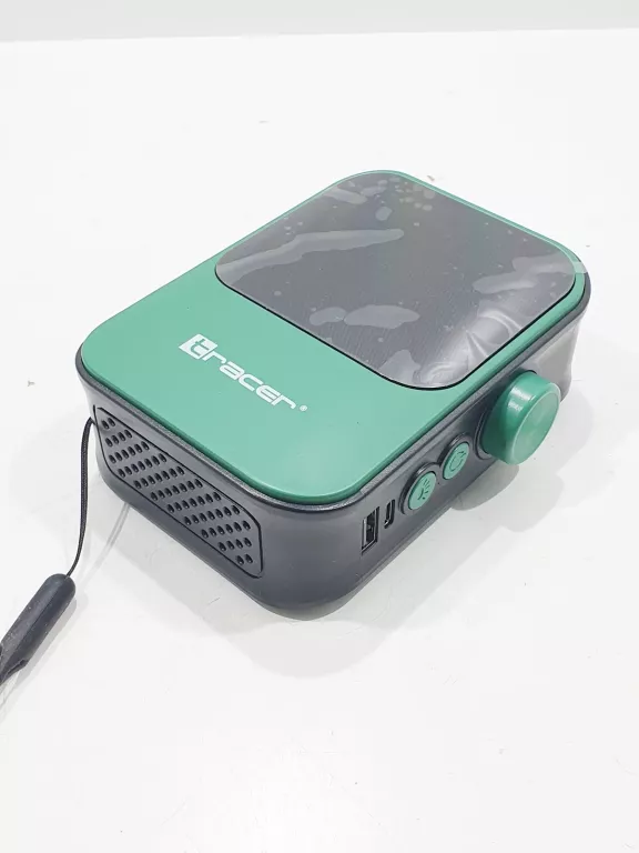 kompaktowy-kompresor-samochodowy-12v-10bar-4000mah-powerbank-latarka-led-stan-11323-2