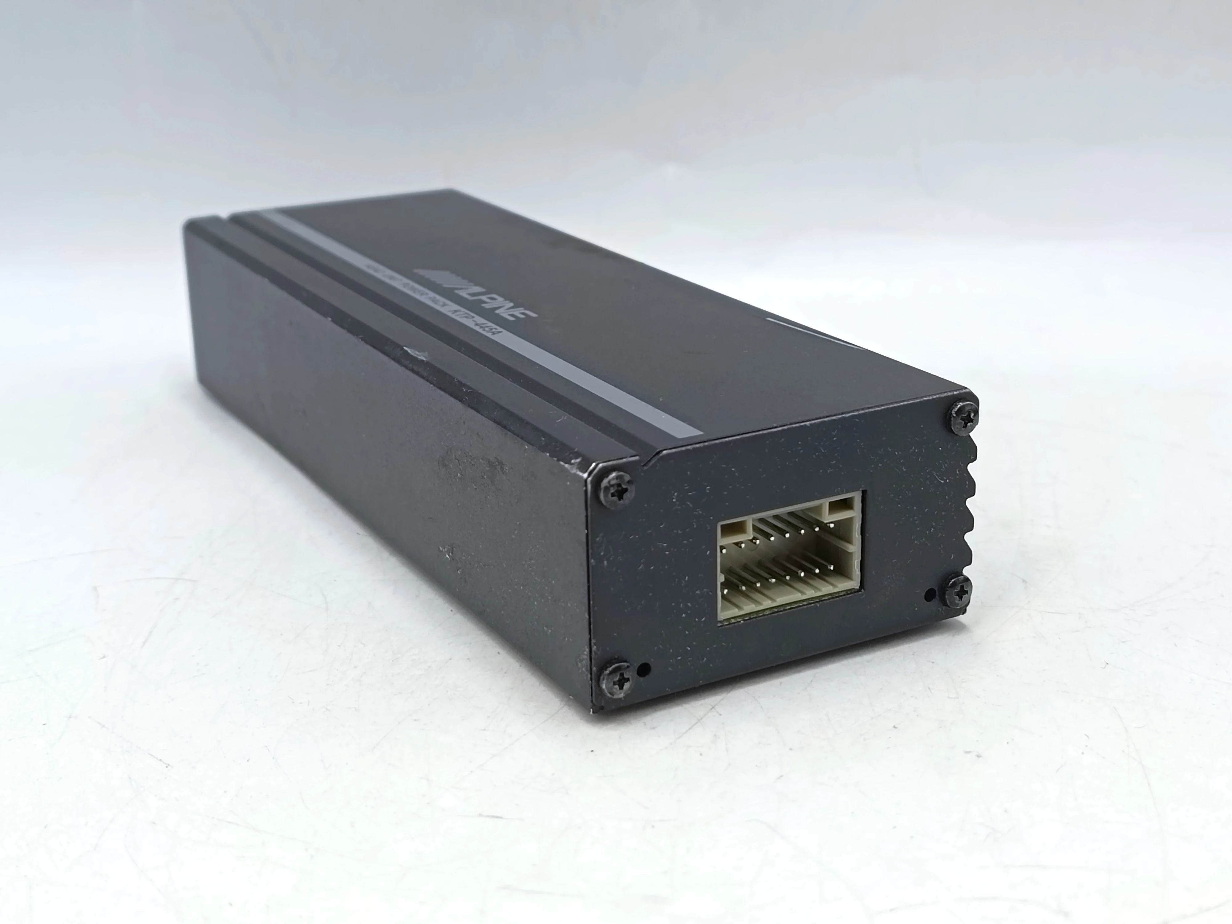 alpine-ktp-445a-wzmacniacz-4-kanalowy-waga-produktu-z-opakowaniem-jednostkowym-3000