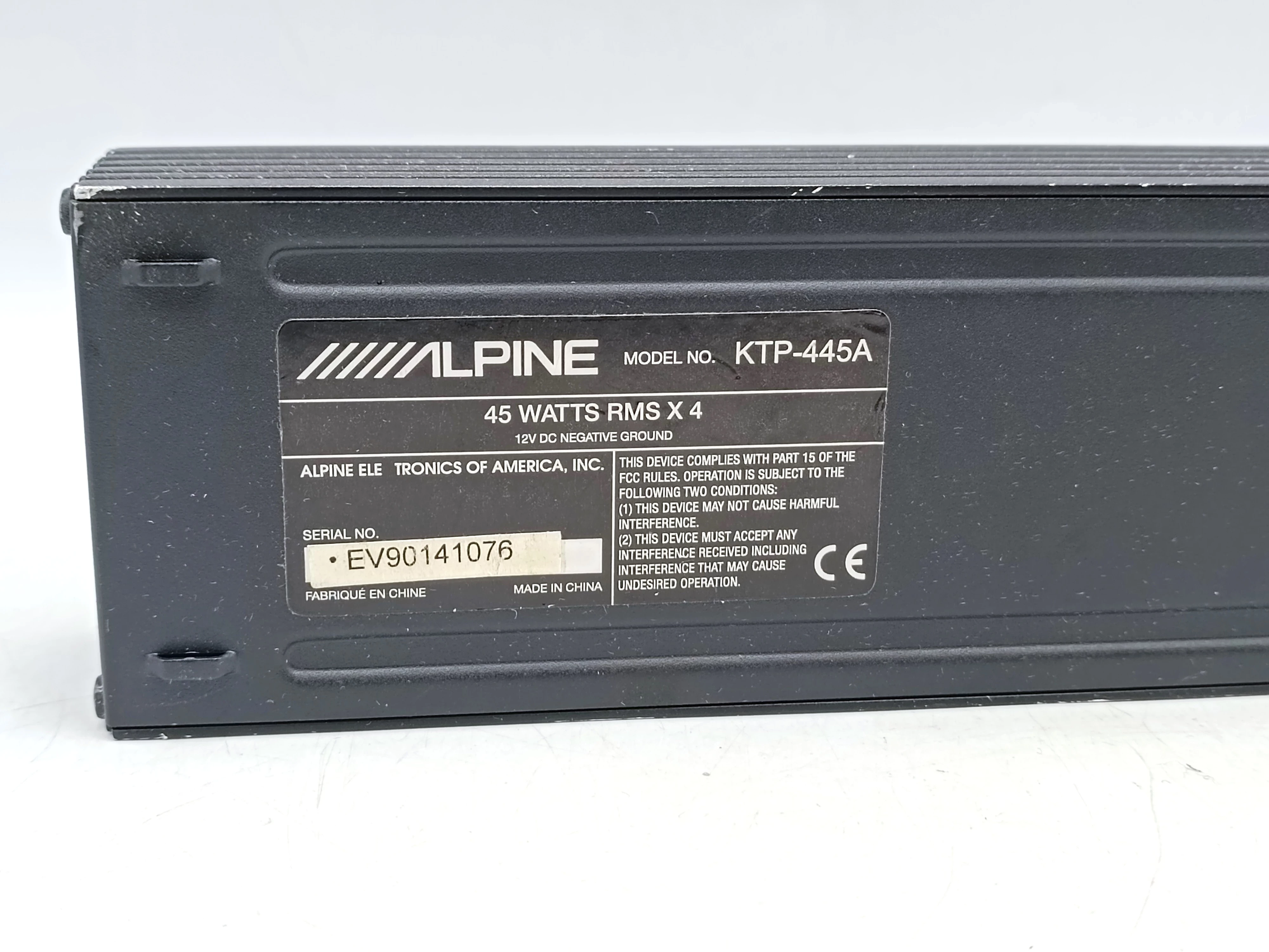 alpine-ktp-445a-wzmacniacz-4-kanalowy-wspolczynnik-sygnalszum-84