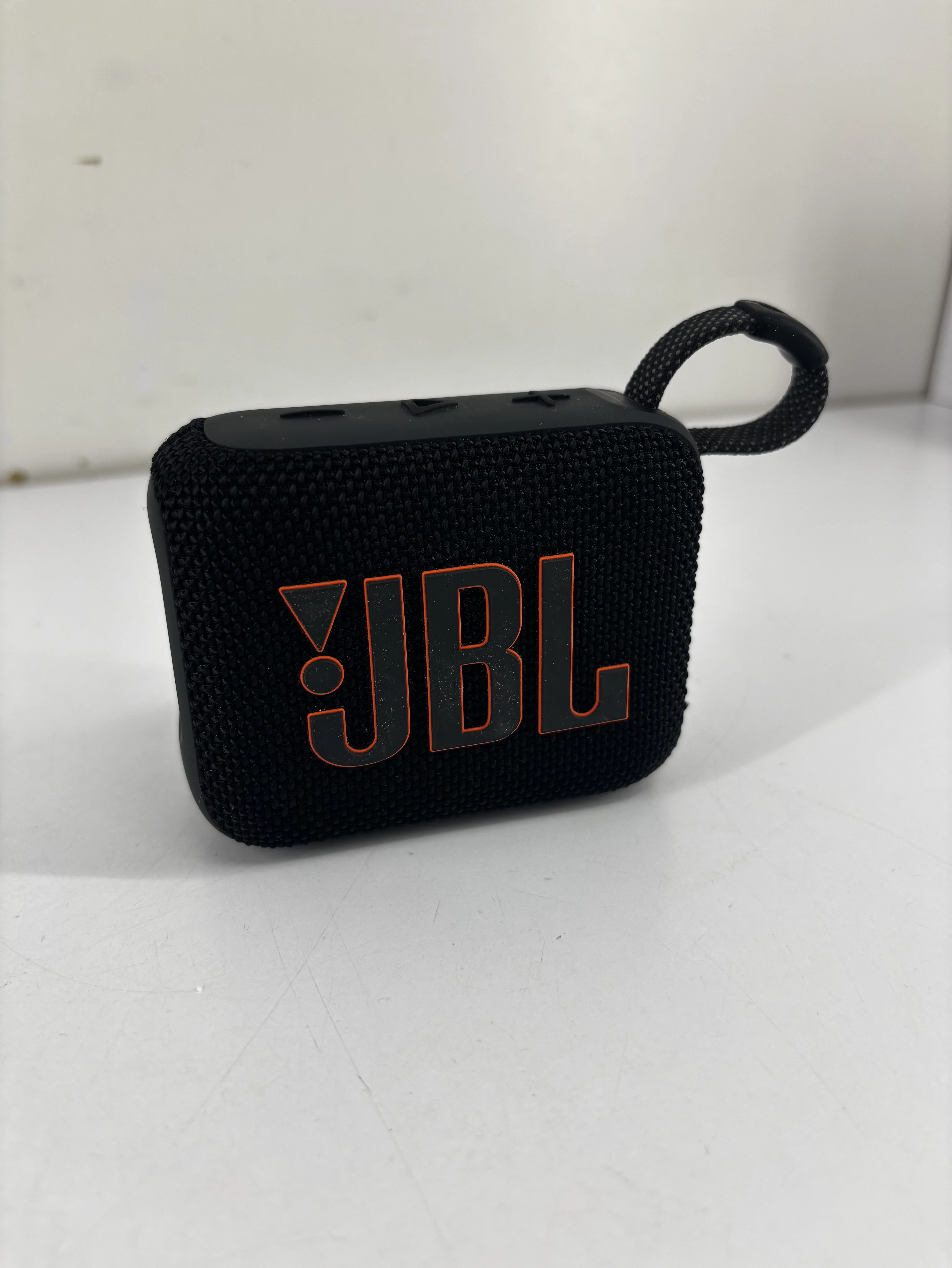 glosnik-jbl-go-4-funkcje-221089-4