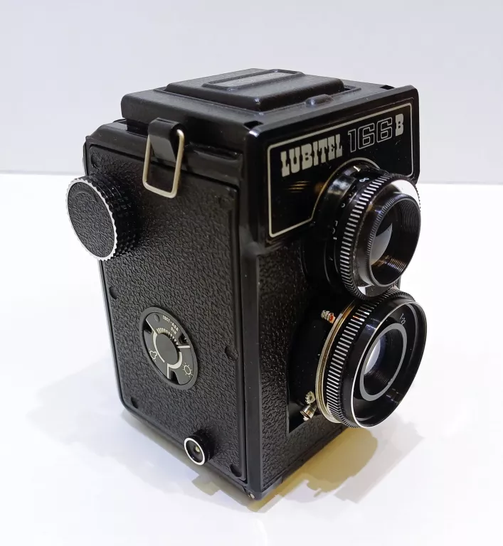 aparat-lustrzanka-dwuobiektywowa-lubitel-166b-ean-gtin-5404028328460