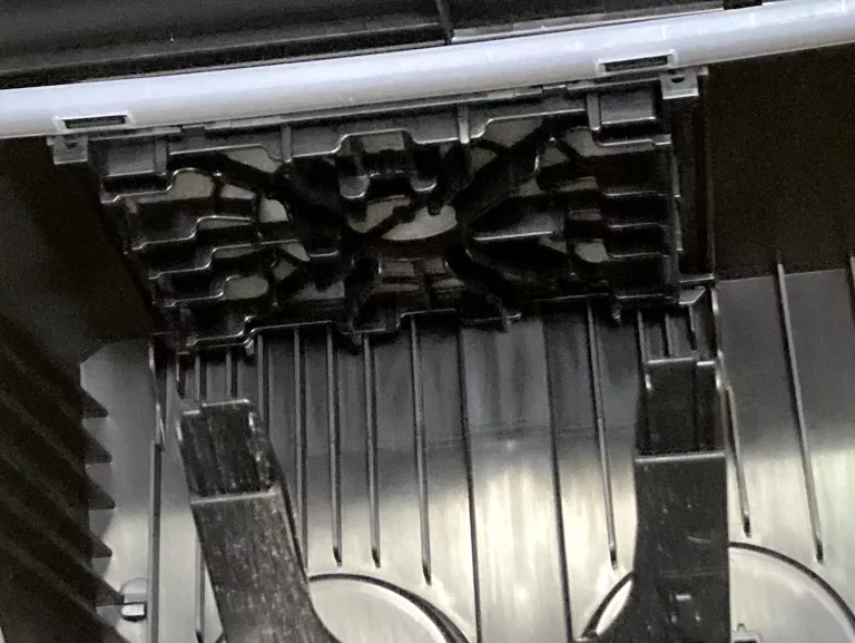 odkurzacz-bosch-seria-4-bgb38ba3tpolecam-pojemnosc-zbiornika-na-kurz-400