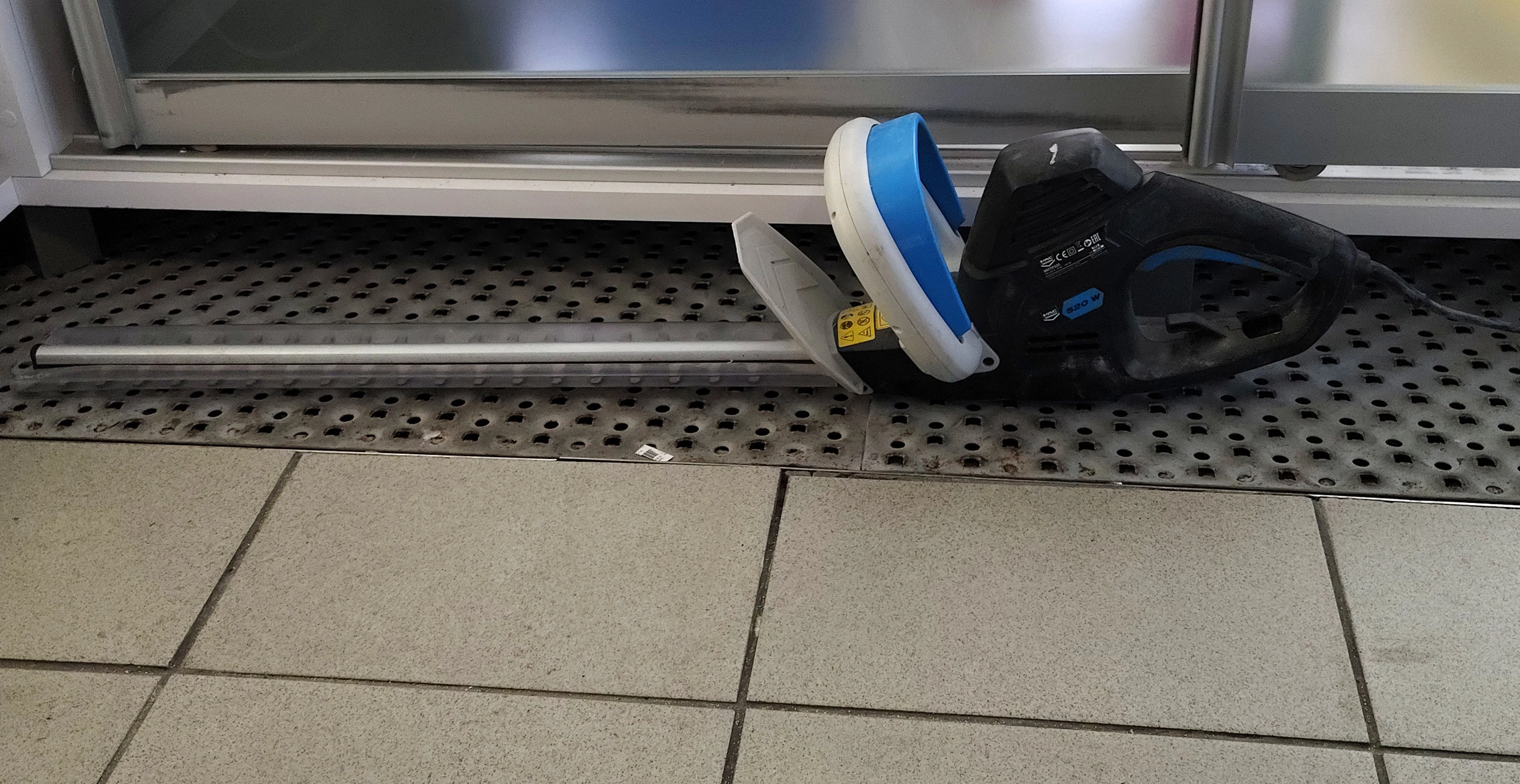 nozyce-do-zywoplotu-macalister-mhtp520-grochowska-8385-poznan-ska-x