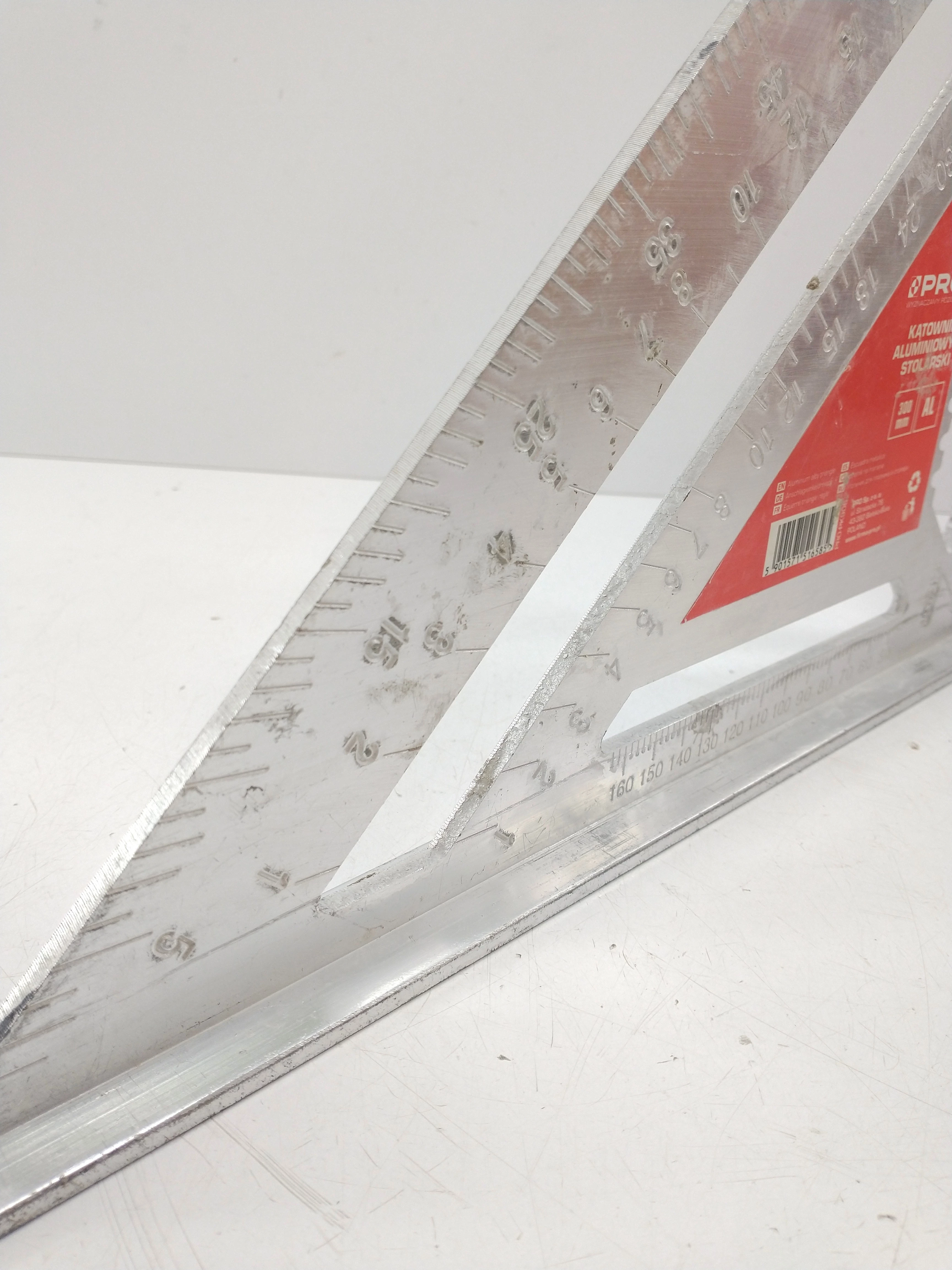 katownik-aluminiowy-pro-stolarski-z-podstawa-300mm-material-205053-222337