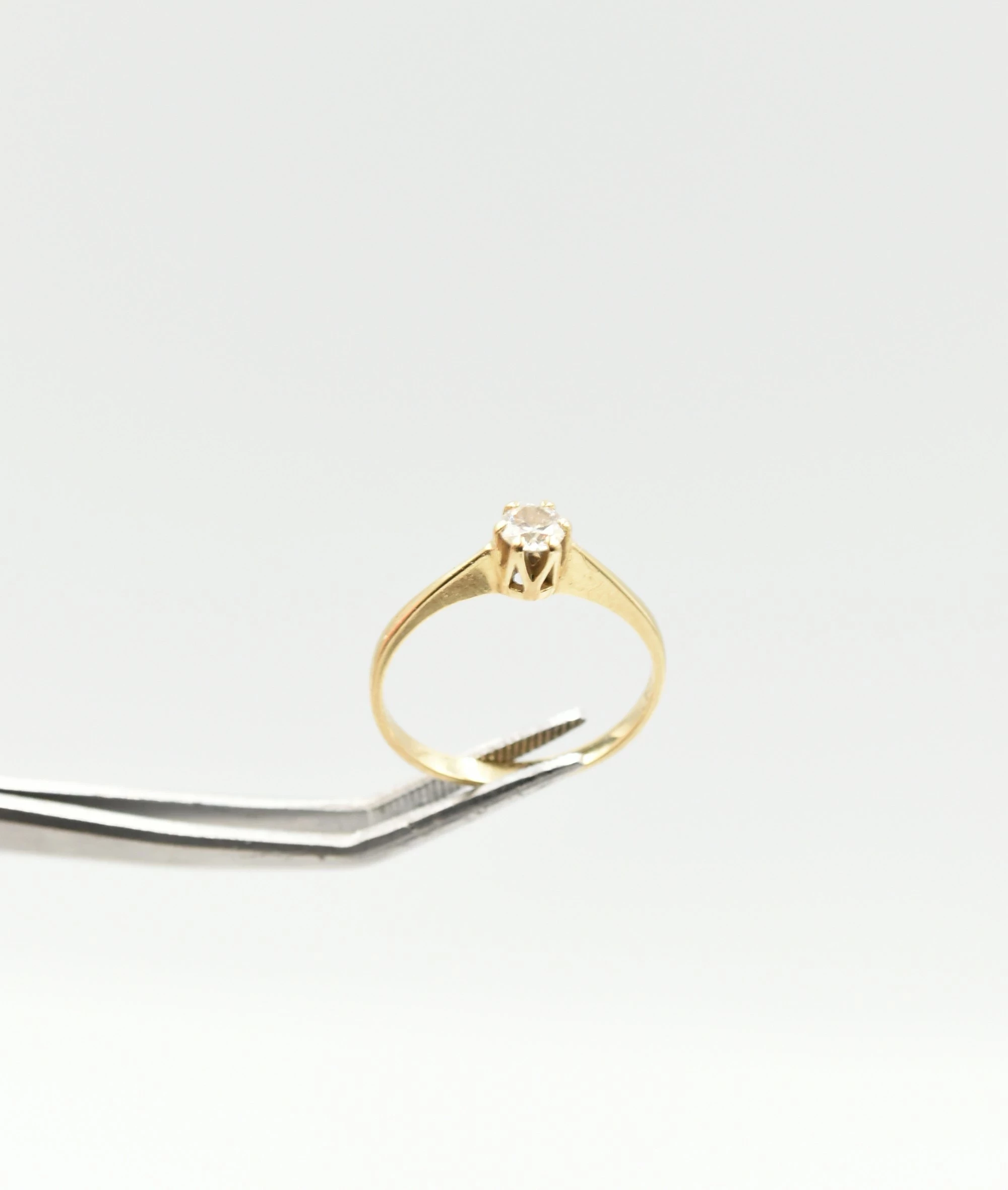 zloty-piersiconek-z-diamentem-158g-024ct-material-15835-2