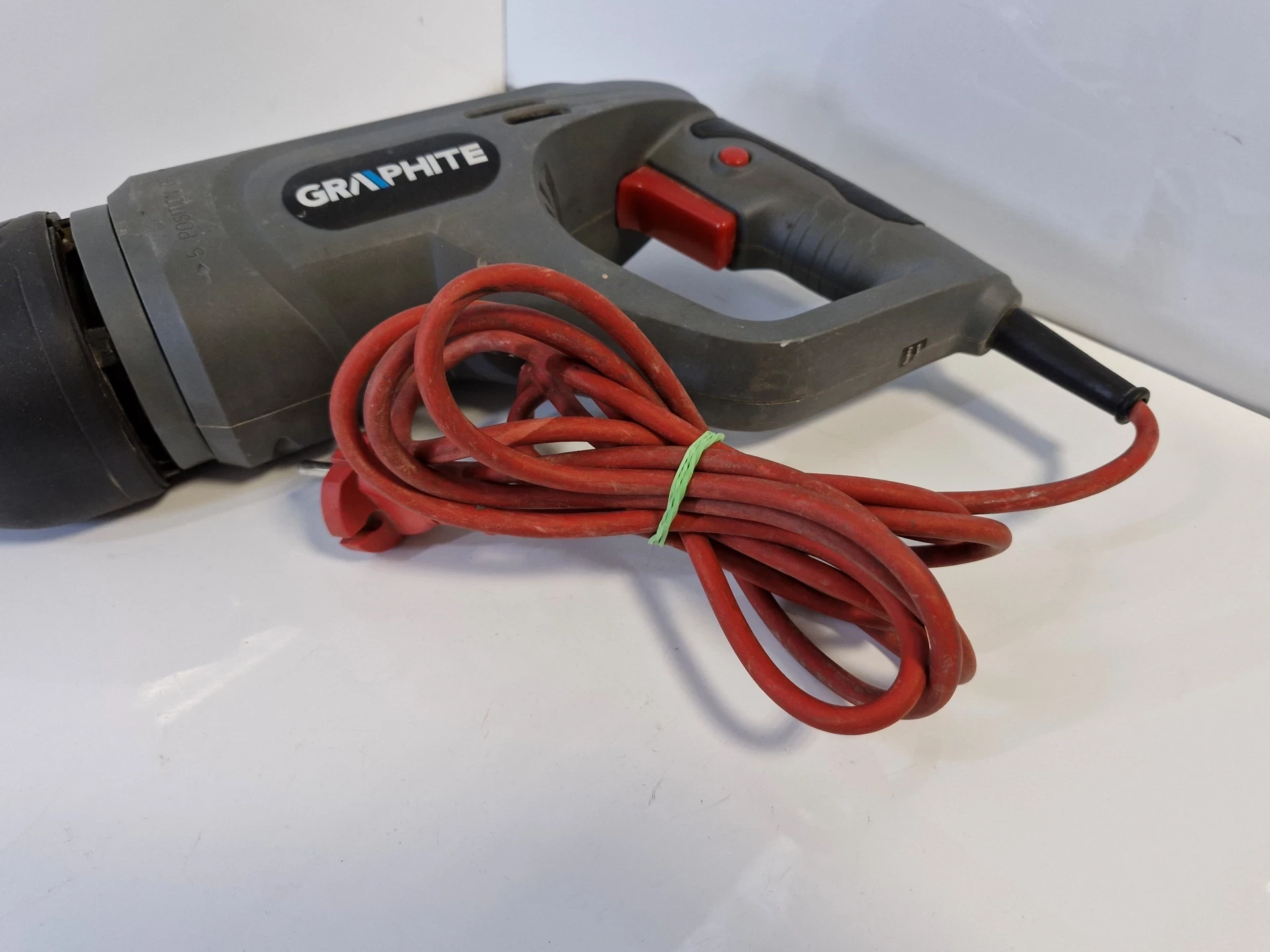 pilarka-szablasta-900w-graphite-58g971-pila-ean-gtin-5902062015716