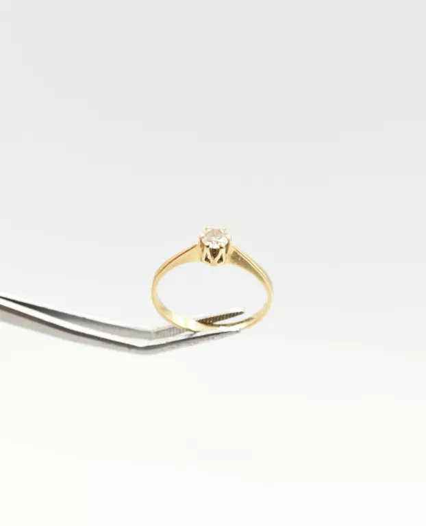 zloty-piersiconek-z-diamentem-158g-024ct-kamien-17088-8388608