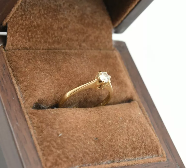 zloty-piersiconek-z-diamentem-158g-024ct-targowa-72-warszawa