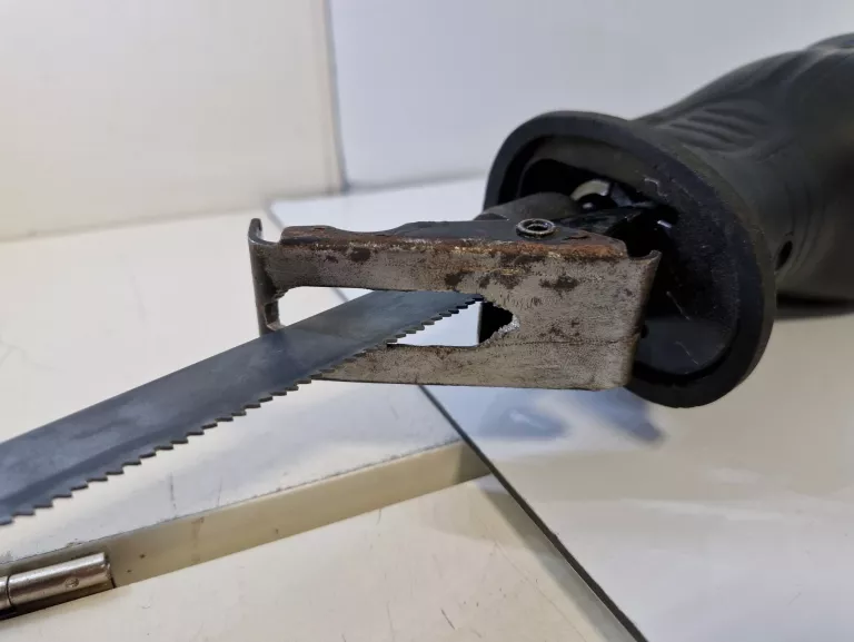 pilarka-szablasta-900w-graphite-58g971-pila-rodzaj-228781-335385