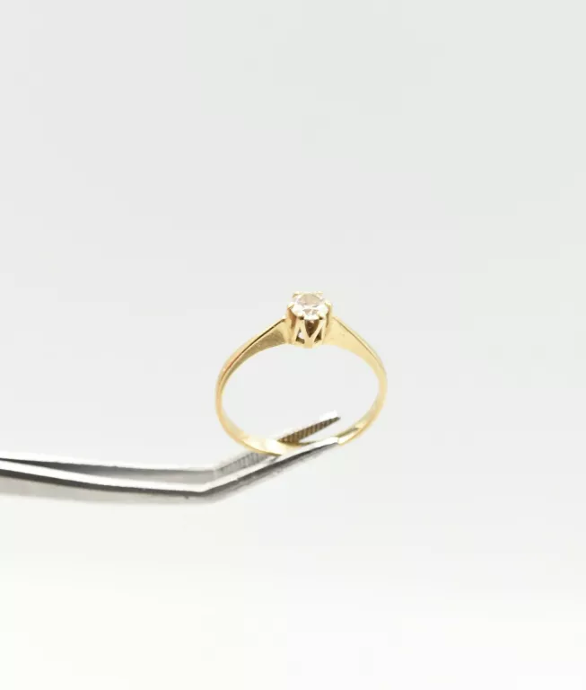 zloty-piersiconek-z-diamentem-158g-024ct-material-15835-2